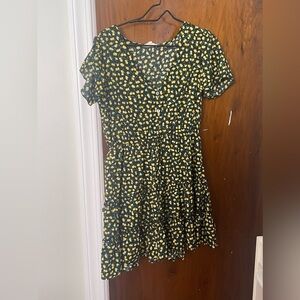Cute lemon dress size L